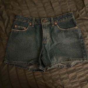 Jean Shorts, old school Old Navy. Low rise to mid rise fit.